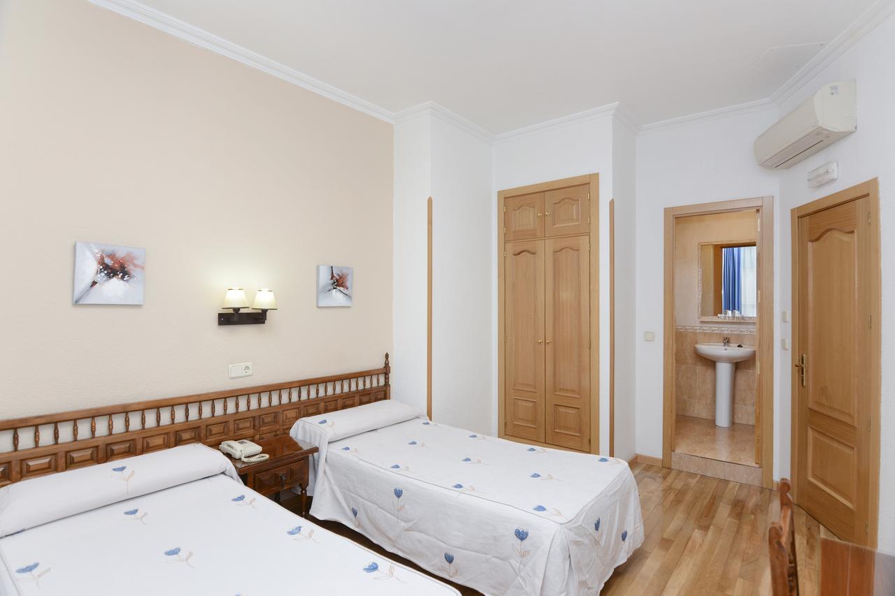 Hostal Biarritz Madrid Ngoại thất bức ảnh