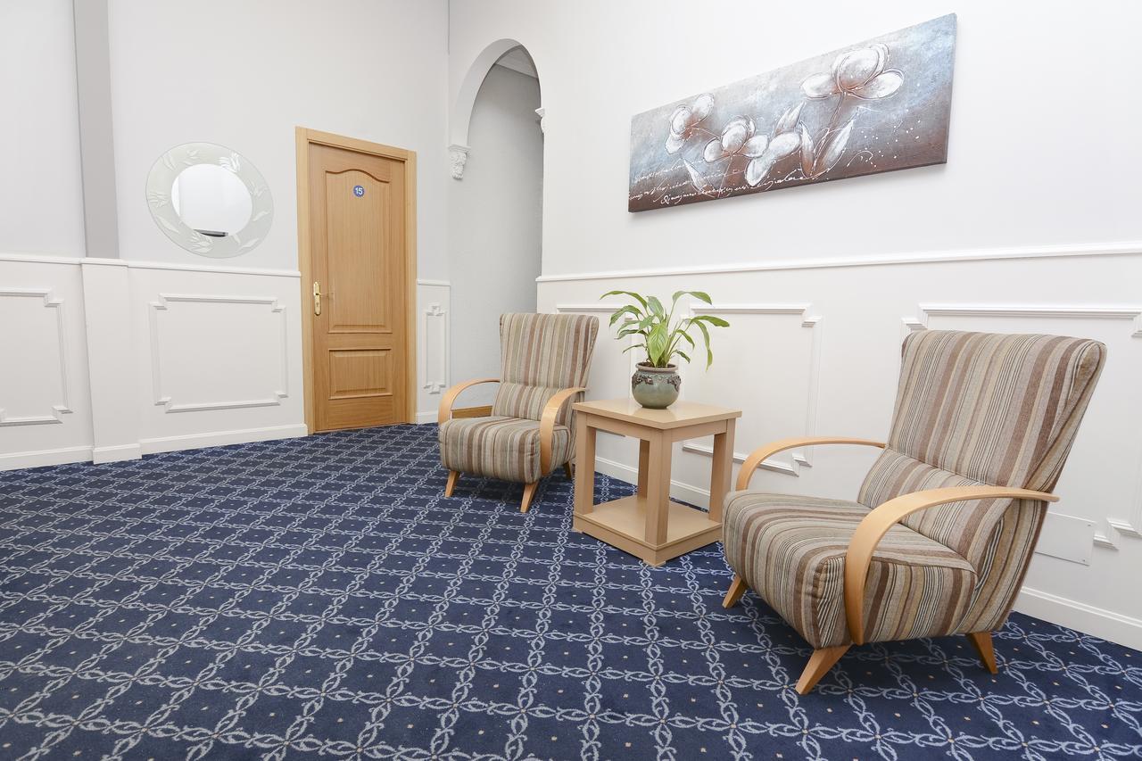 Hostal Biarritz Madrid Ngoại thất bức ảnh